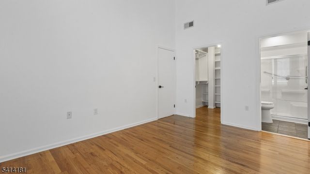 308 Passaic Ave, Harrison Town, NJ 07029