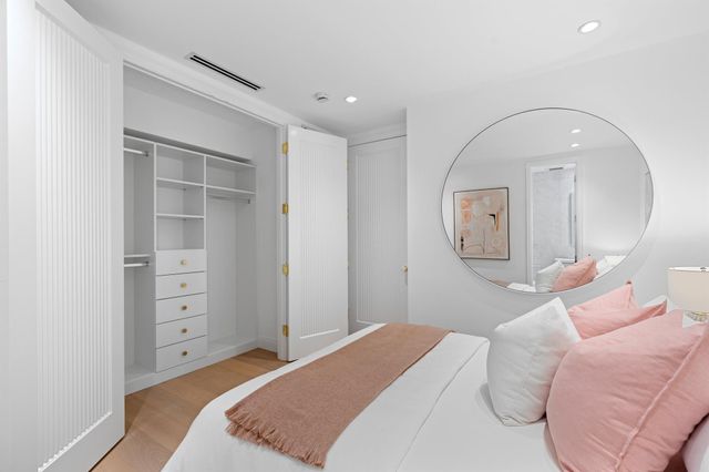 255 Royal Poinciana Way, Palm Beach, FL 33480