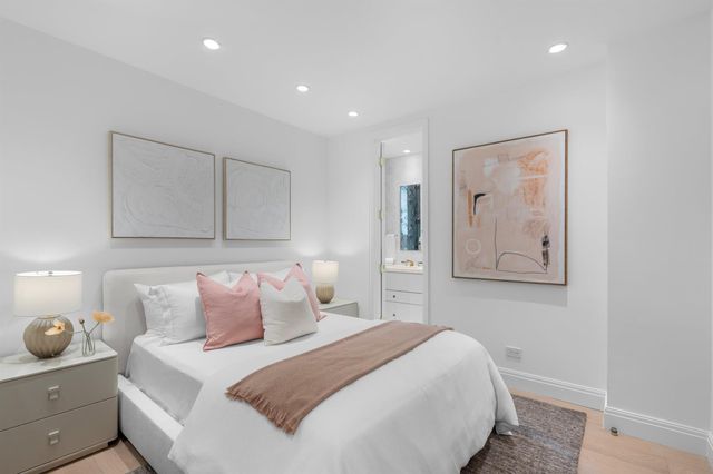 255 Royal Poinciana Way, Palm Beach, FL 33480