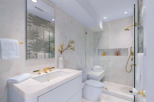 255 Royal Poinciana Way, Palm Beach, FL 33480