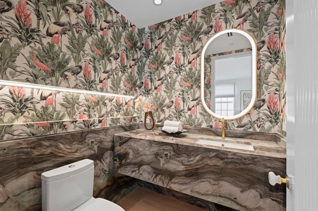 255 Royal Poinciana Way, Palm Beach, FL 33480