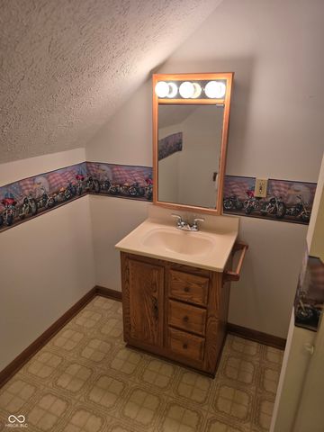 186 Ryan Court, Spencer, IN 47460