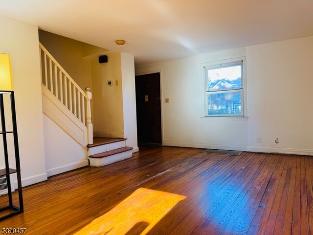 374 Raleigh Rd, Rahway City, NJ 07065
