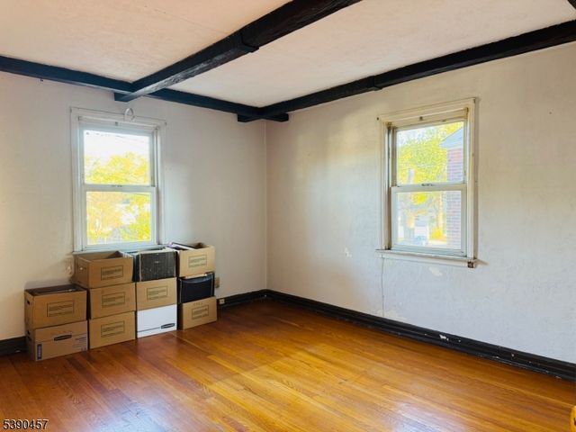 374 Raleigh Rd, Rahway City, NJ 07065