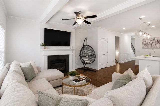 256 Ismal Drive SW, Atlanta, GA 30331