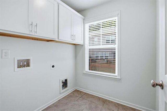 256 Ismal Drive SW, Atlanta, GA 30331