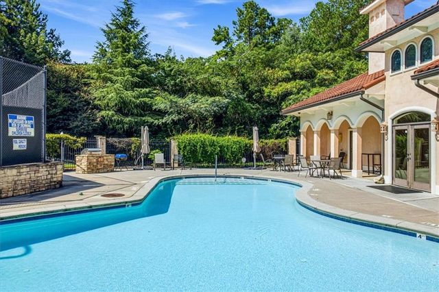 256 Ismal Drive SW, Atlanta, GA 30331