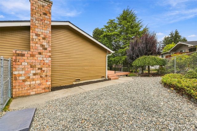 29608 3rd Avenue S, Federal Way, WA 98003