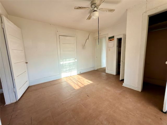 304 E 1st Avenue, Corsicana, TX 75110