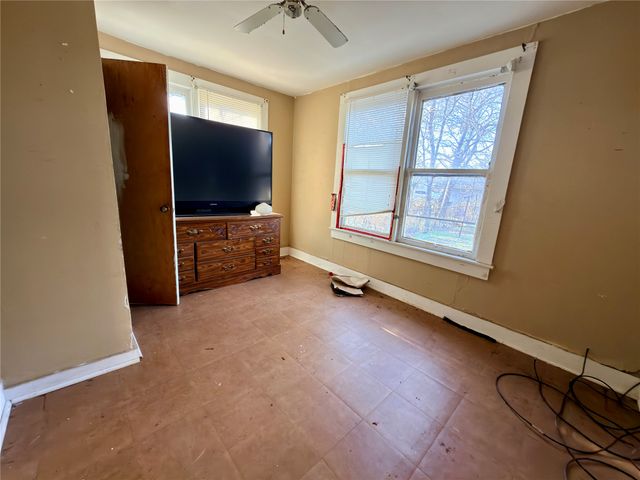 304 E 1st Avenue, Corsicana, TX 75110