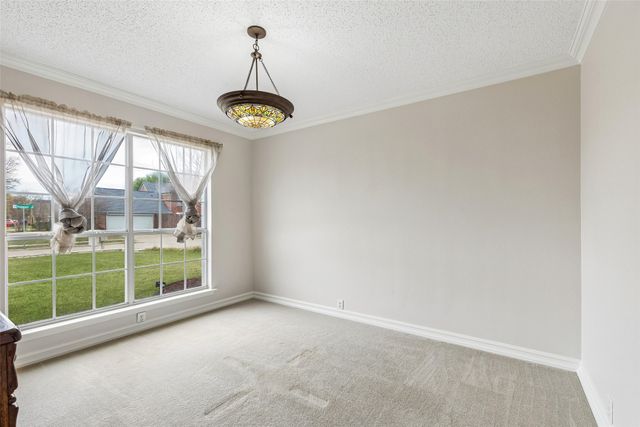 133 Hanover Street, Grand Prairie, TX 75052