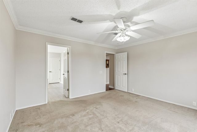 133 Hanover Street, Grand Prairie, TX 75052