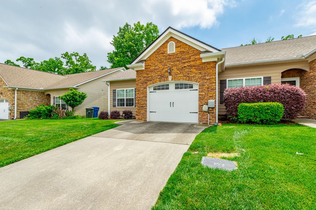 7548 Magnolia Leaf Lane, Chattanooga, TN 37421