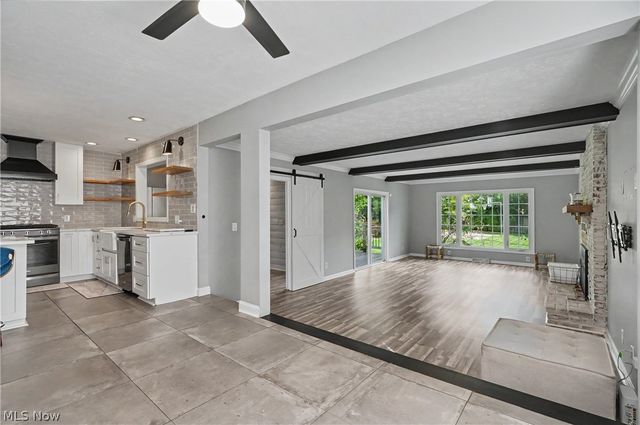 20060 Parkview Avenue, Rocky River, OH 44116