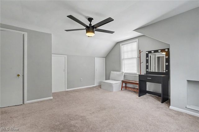 20060 Parkview Avenue, Rocky River, OH 44116
