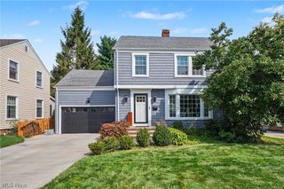 20060 Parkview Avenue, Rocky River, OH 44116