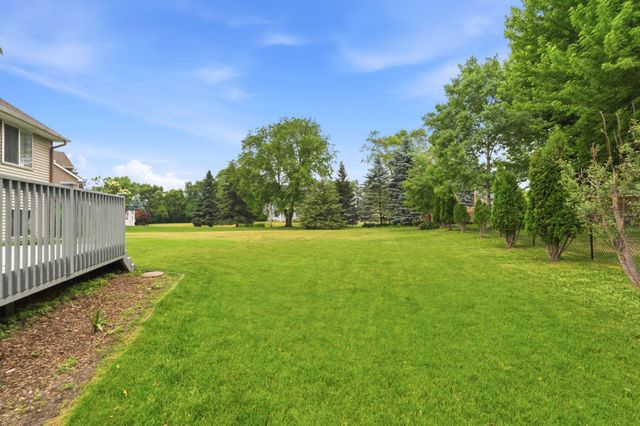 8471 Bryce Court, Inver Grove Heights, MN 55076