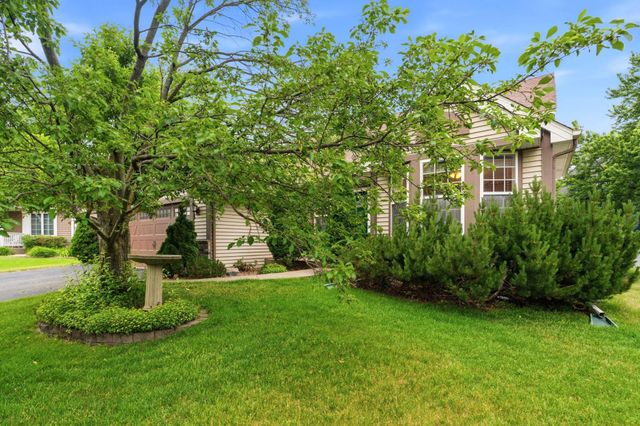8471 Bryce Court, Inver Grove Heights, MN 55076