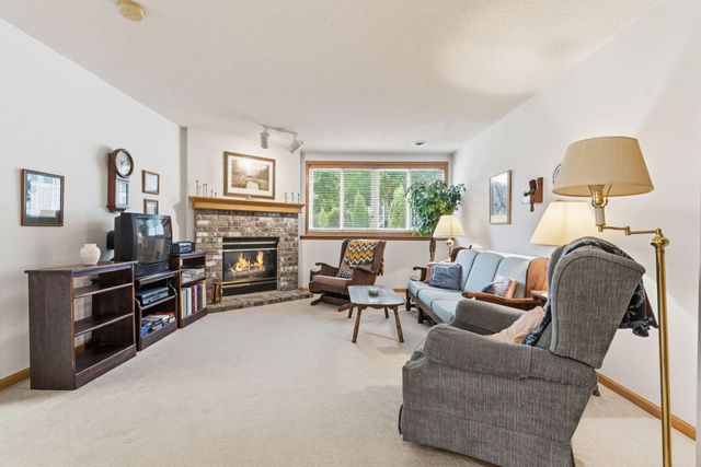 8471 Bryce Court, Inver Grove Heights, MN 55076