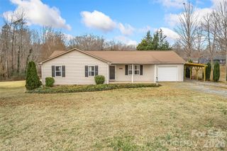 1855 Eastbrook Circle, Morganton, NC 28655
