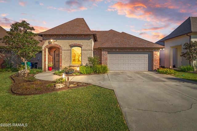 317 Cypress View Drive, Youngsville, LA 70592