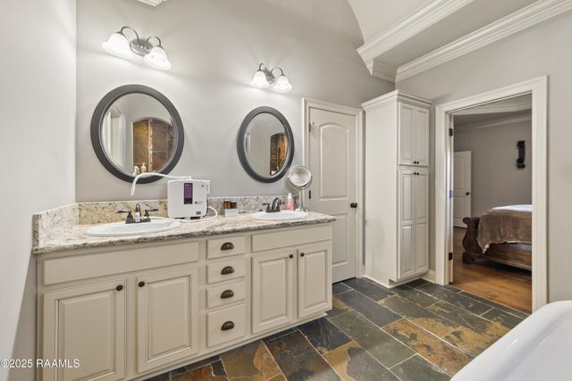 317 Cypress View Drive, Youngsville, LA 70592