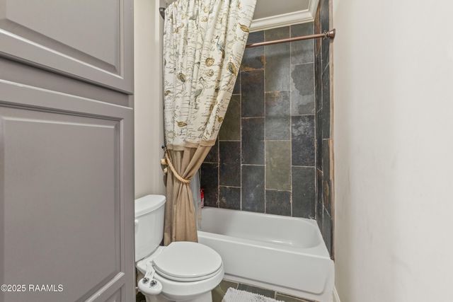 317 Cypress View Drive, Youngsville, LA 70592