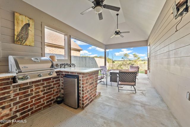 317 Cypress View Drive, Youngsville, LA 70592