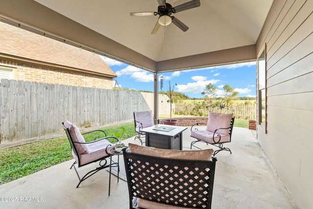 317 Cypress View Drive, Youngsville, LA 70592