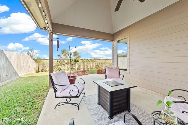 317 Cypress View Drive, Youngsville, LA 70592