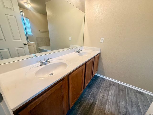 3615 DUNLAP FIELDS, Converse, TX 78109