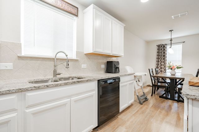 1208 Perrin Drive, Forney, TX 75126