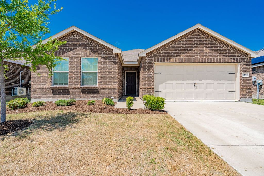 1208 Perrin Drive, Forney, TX 75126