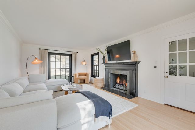 6511 Gaston Avenue, Dallas, TX 75214