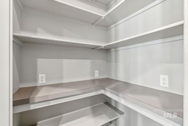 10852 W Mossywood Dr, Boise, ID 83709