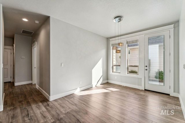 10852 W Mossywood Dr, Boise, ID 83709