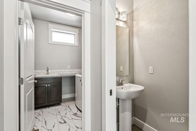 10852 W Mossywood Dr, Boise, ID 83709