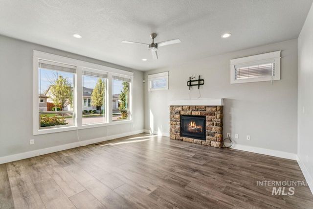 10852 W Mossywood Dr, Boise, ID 83709