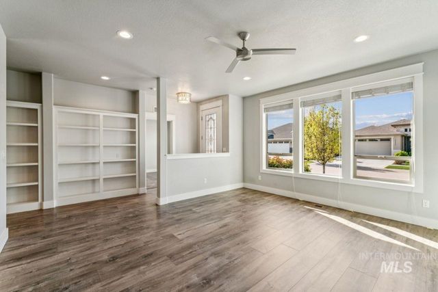 10852 W Mossywood Dr, Boise, ID 83709