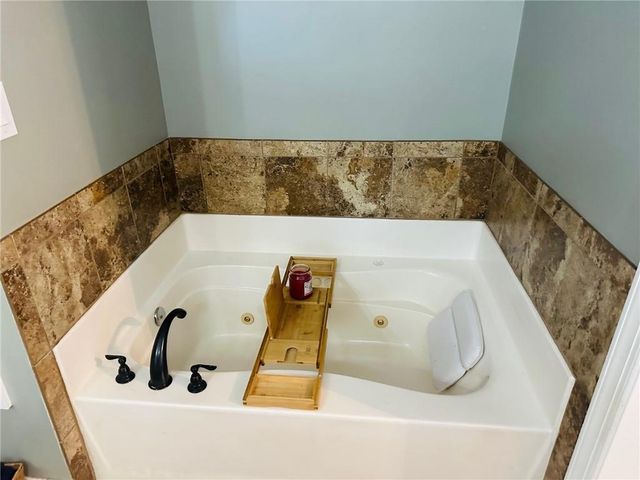 1036 Regency Park Drive, Braselton, GA 30517