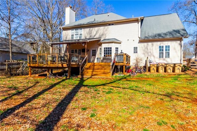 1036 Regency Park Drive, Braselton, GA 30517