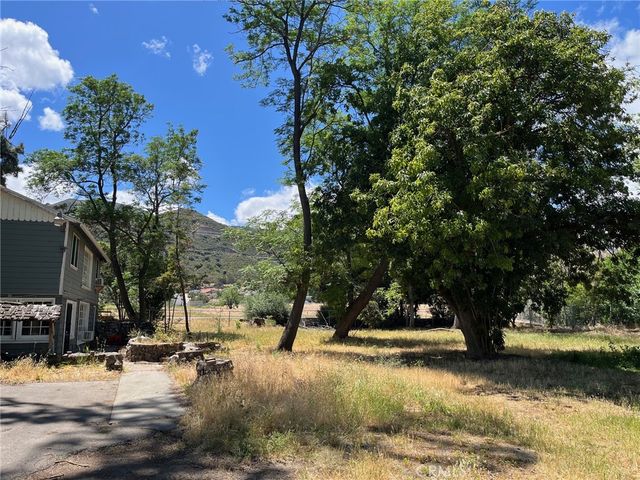 16242 Grand B, Lake Elsinore, CA 92530
