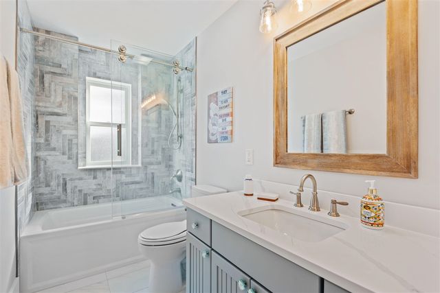 600 W Mechanic Street, New Buffalo, MI 49117