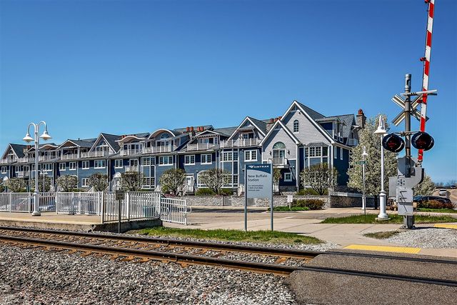 600 W Mechanic Street, New Buffalo, MI 49117