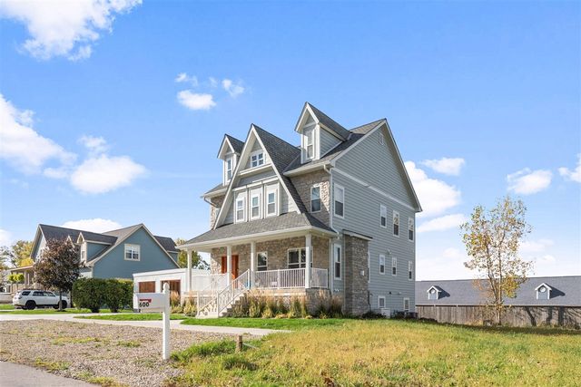 600 W Mechanic Street, New Buffalo, MI 49117