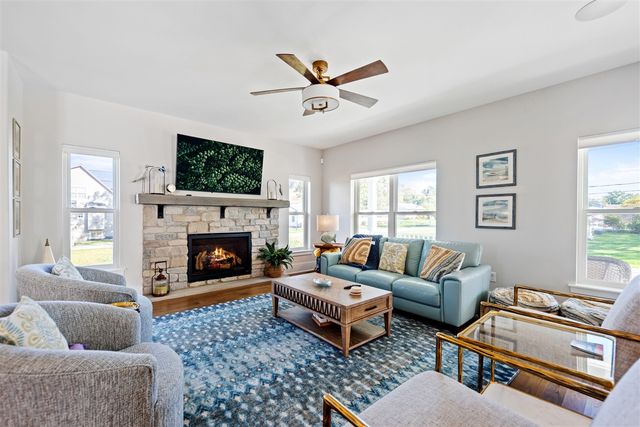 600 W Mechanic Street, New Buffalo, MI 49117