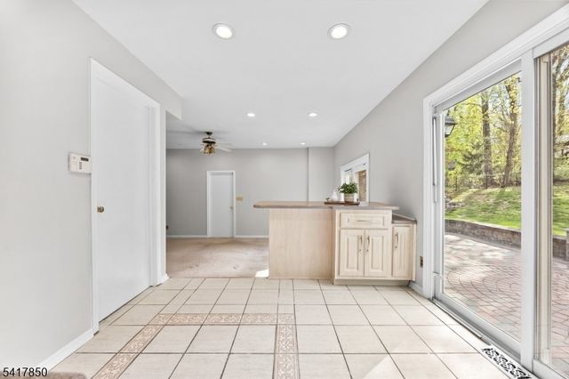 350 Parsippany Blvd, Parsippany-troy Hills Twp., NJ 07005