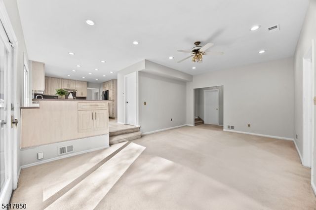 350 Parsippany Blvd, Parsippany-troy Hills Twp., NJ 07005