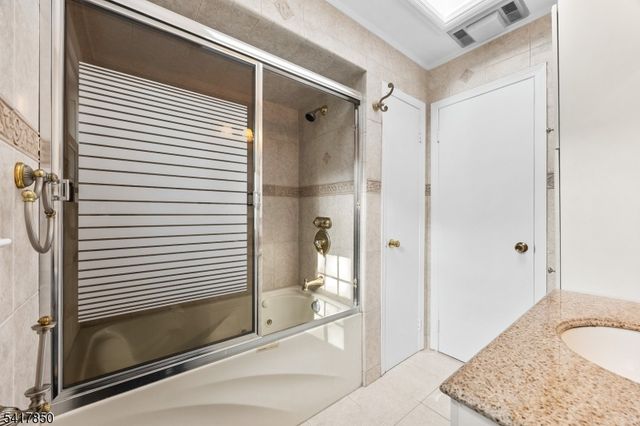 350 Parsippany Blvd, Parsippany-troy Hills Twp., NJ 07005