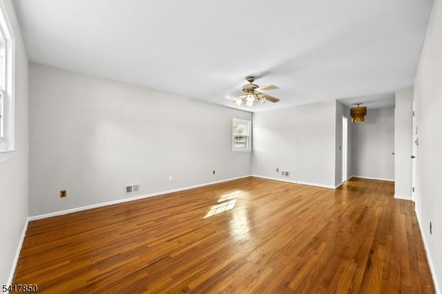 350 Parsippany Blvd, Parsippany-troy Hills Twp., NJ 07005